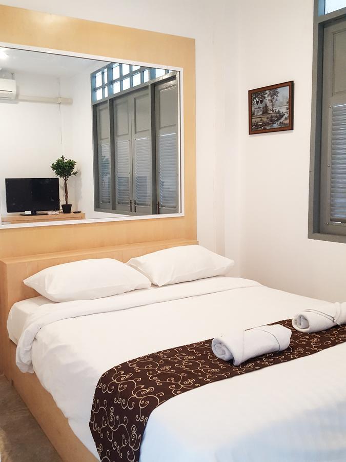 Jindabyne Cafe & Hostel Чиангмай Екстериор снимка